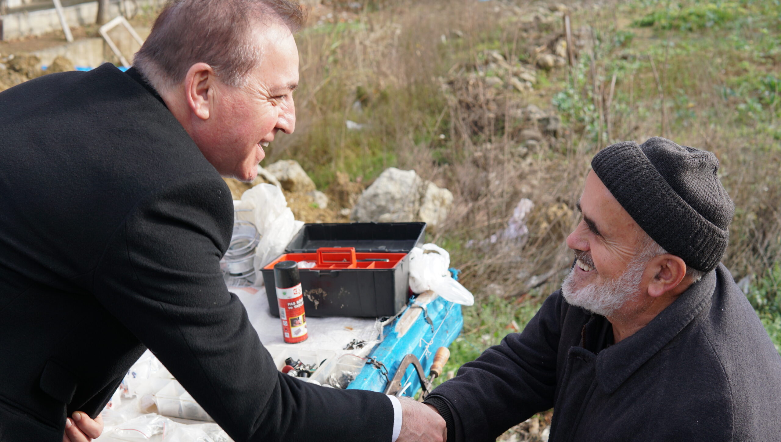 CHP SAMSUN BÜYÜKŞEHİR BELEDİYE BAŞKAN ADAYI CEVAT ÖNCÜ, İLKADIM’DA PAZAR YERİ ZİYARET ETTİ