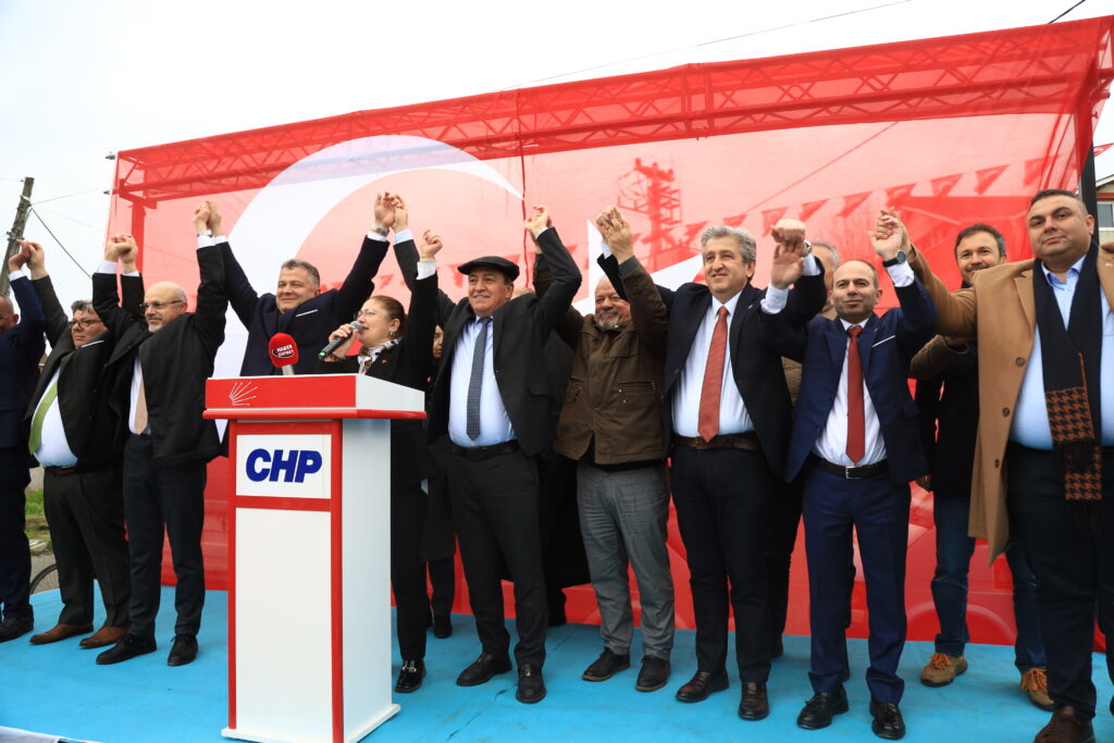 CHP SAMSUN BÜYÜKŞEHİR BELEDİYE BAŞKAN ADAYI CEVAT ÖNCÜ DİKBIYIK’TA KONUŞTU: ‘BÜYÜKŞEHİR BELEDİYESİ ÇİFTÇİYİ, TARIMI, HAYVANCILIĞI DESTEKLEDİ Mİ?’